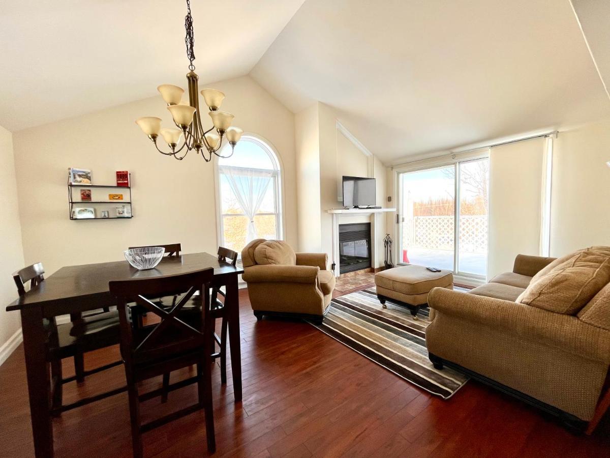 Chaleureux Condo A Magog Eksteriør billede